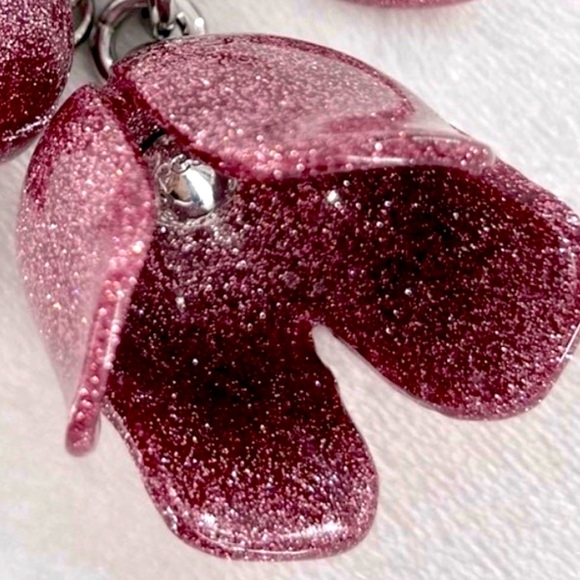 Coach Glitter Tea Rose Resin keychain/Bag charm - Picture 2 of 8